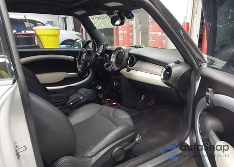 2013 Mini Hardtop Cooper S из США, поврежденный, VIN WMWSV3C54DT480225